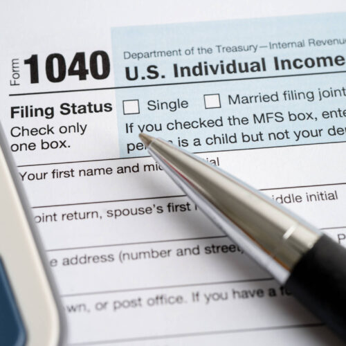 picking a tax filing status on tax form
